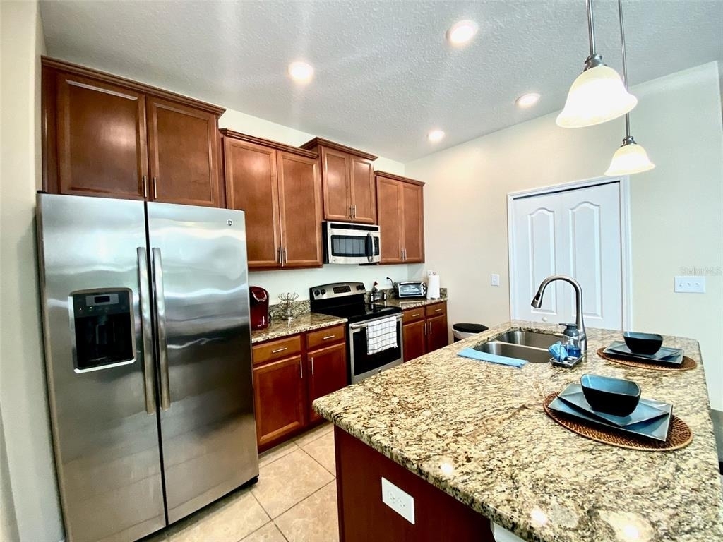 12802 Strode Lane - Photo 5