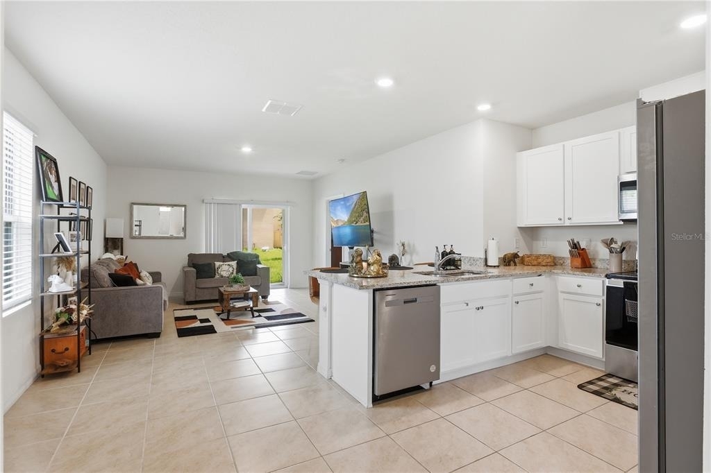 2735 Numa Falls Avenue - Photo 9