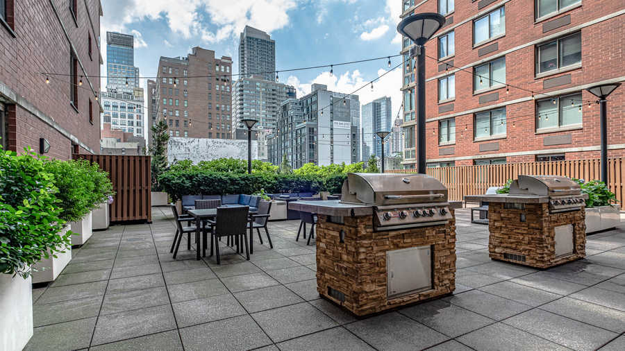 400 West 37th - Photo 5