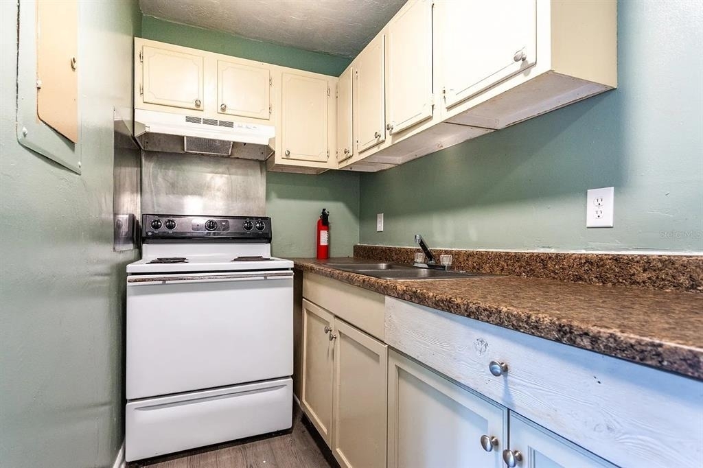 409 Ne 11th Street - Photo 5