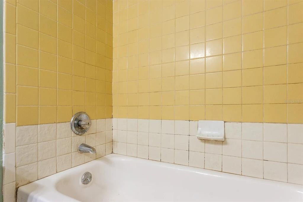 409 Ne 11th Street - Photo 9