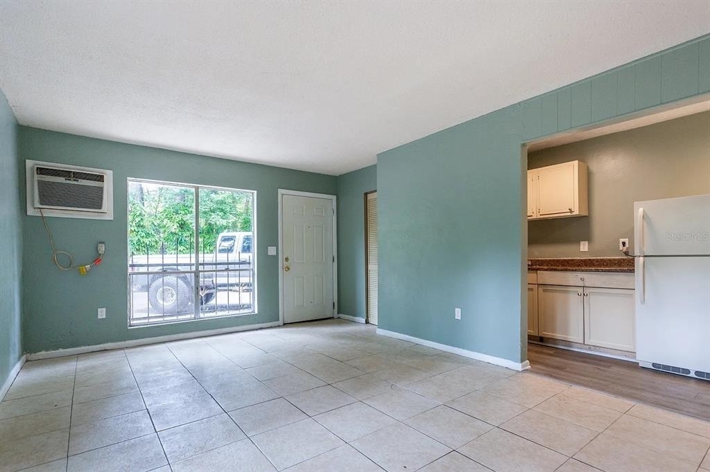 409 Ne 11th Street - Photo 2