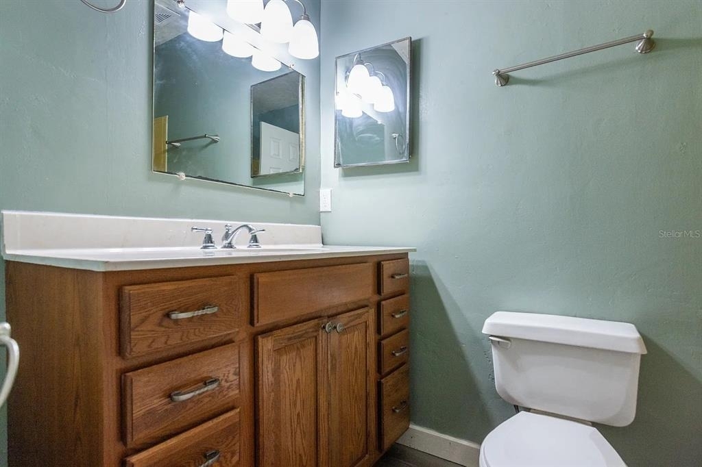 409 Ne 11th Street - Photo 8