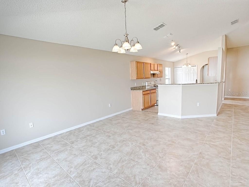 2139 Sandridge Circle - Photo 6
