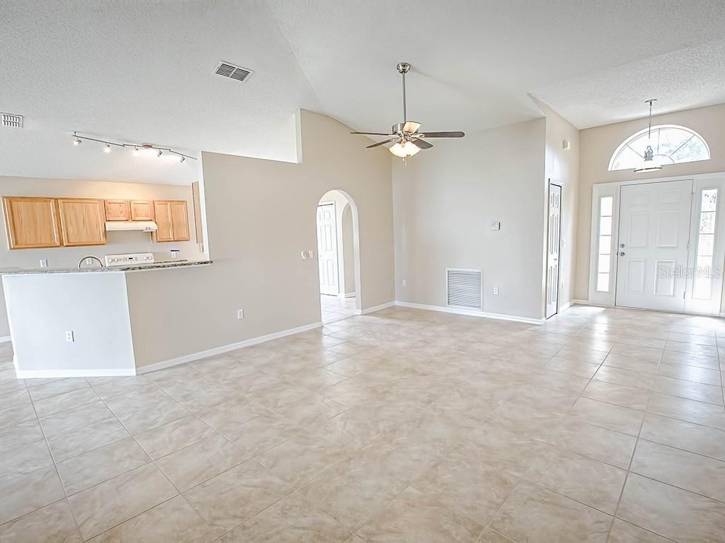 2139 Sandridge Circle - Photo 5