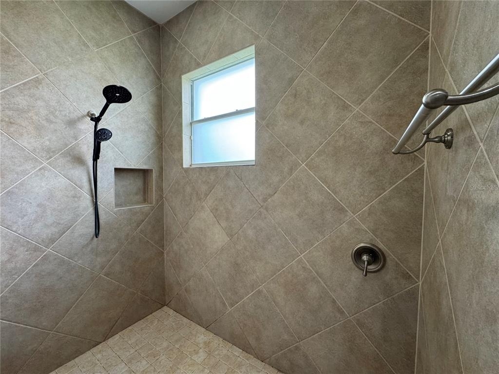 142 Harrington Court - Photo 10