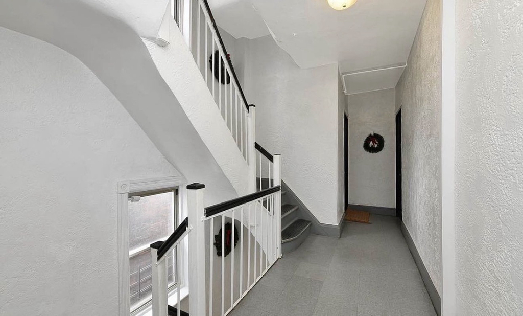West 47th Street - Photo 1