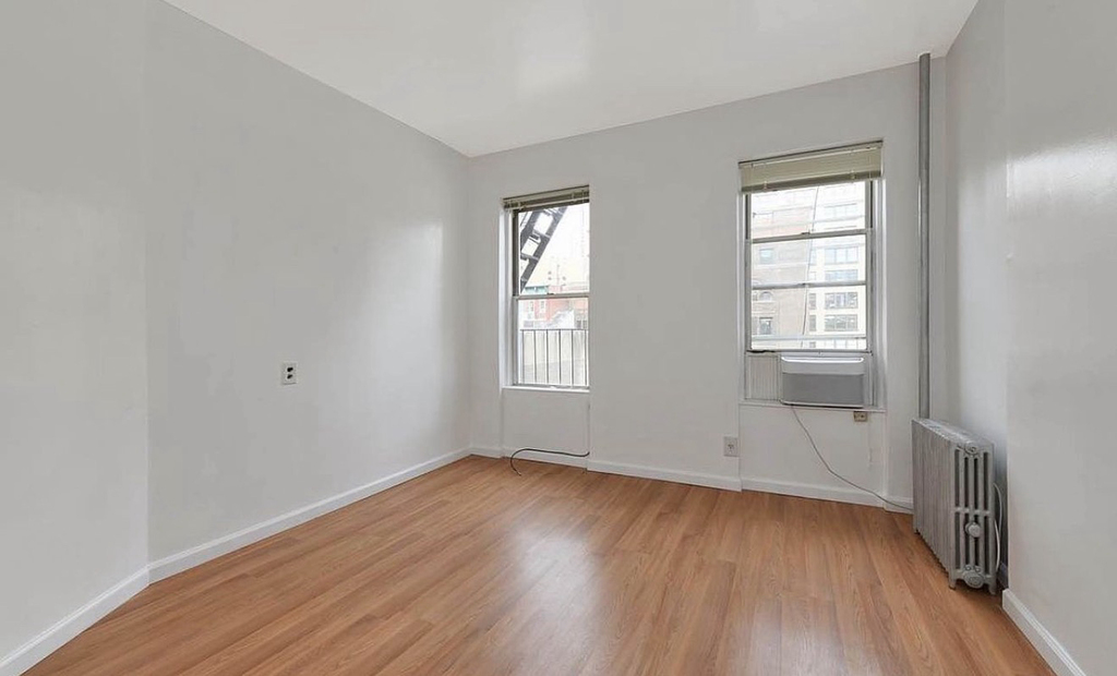West 47th Street - Photo 5