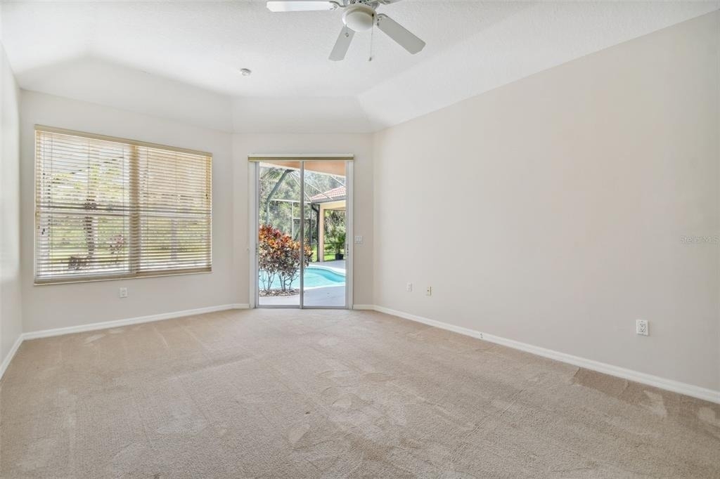 6815 Honeysuckle Trail - Photo 15