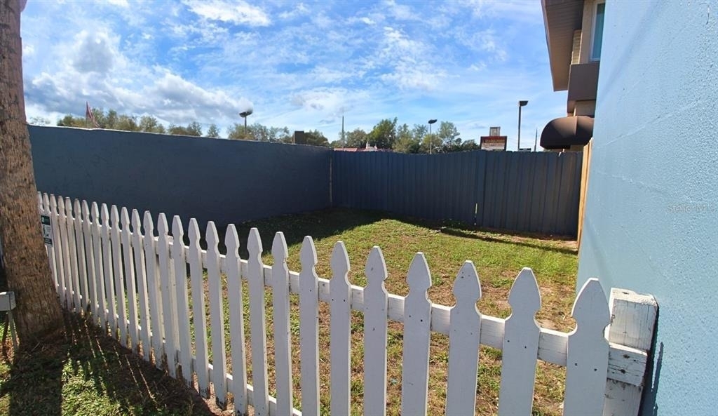 3001 Bee Ridge Road - Photo 15