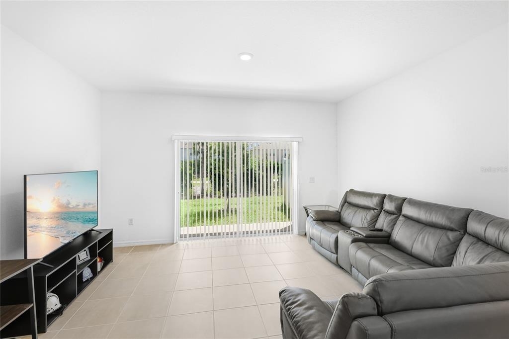 8865 Daybreak Street - Photo 11