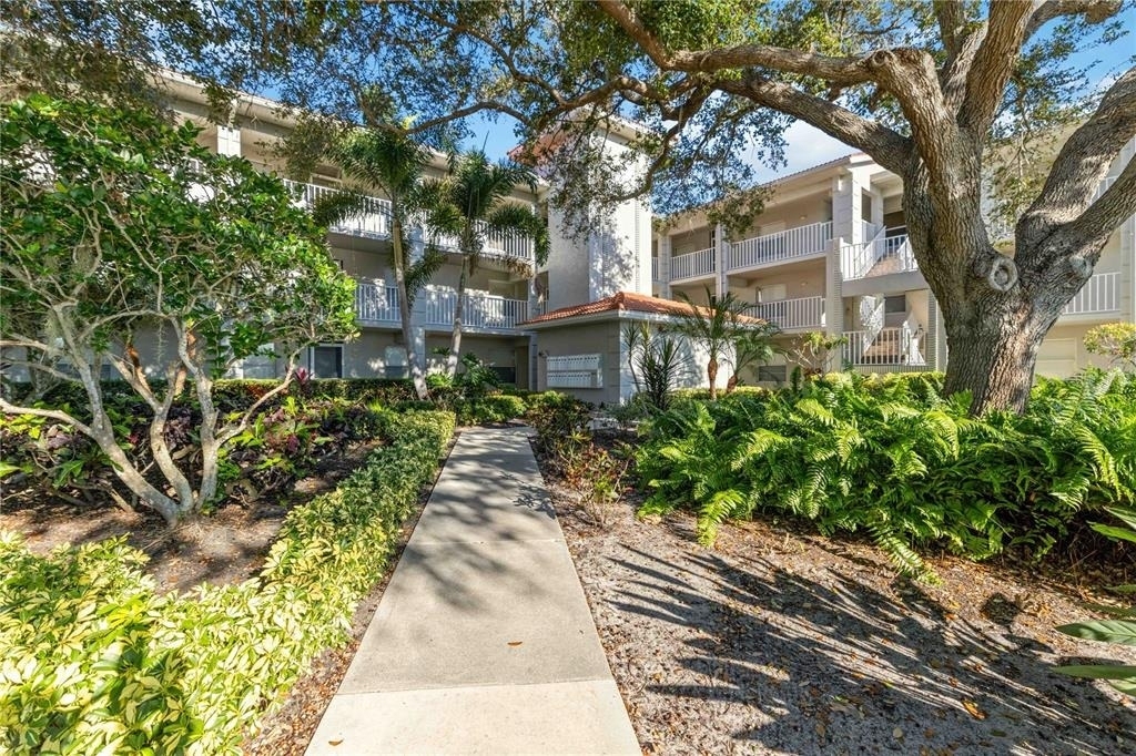 9300 Clubside Circle - Photo 1