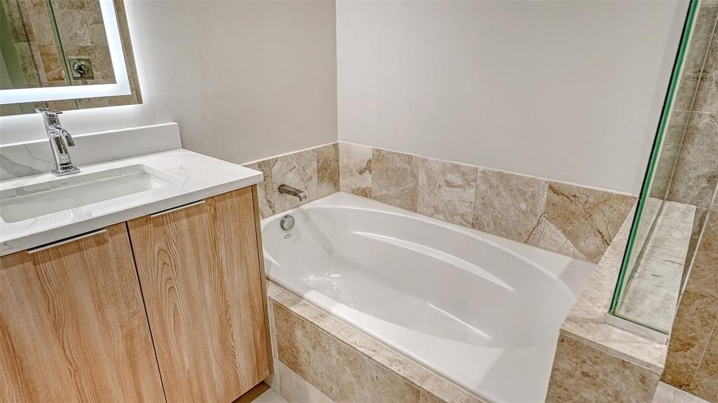 1350 Main Street - Photo 28