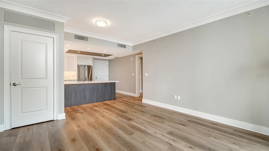 1350 Main Street - Photo 9