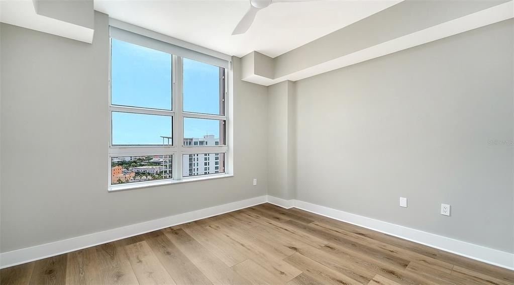 1350 Main Street - Photo 31