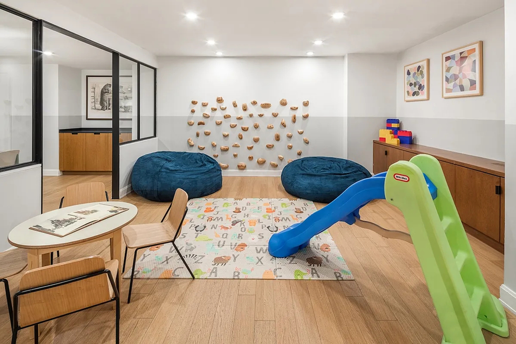420 East 54th Street - Photo 10