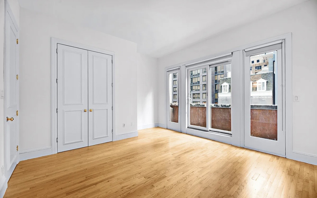 143 East 57th Street - Photo 0