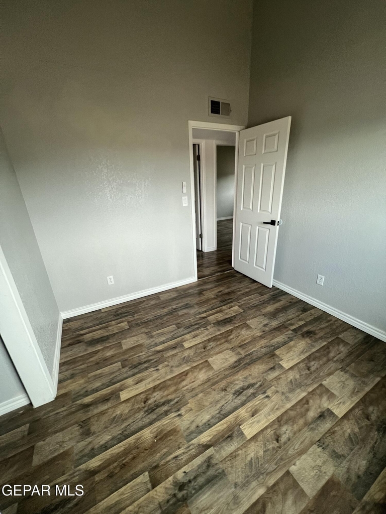 8609 Mercury Street - Photo 23