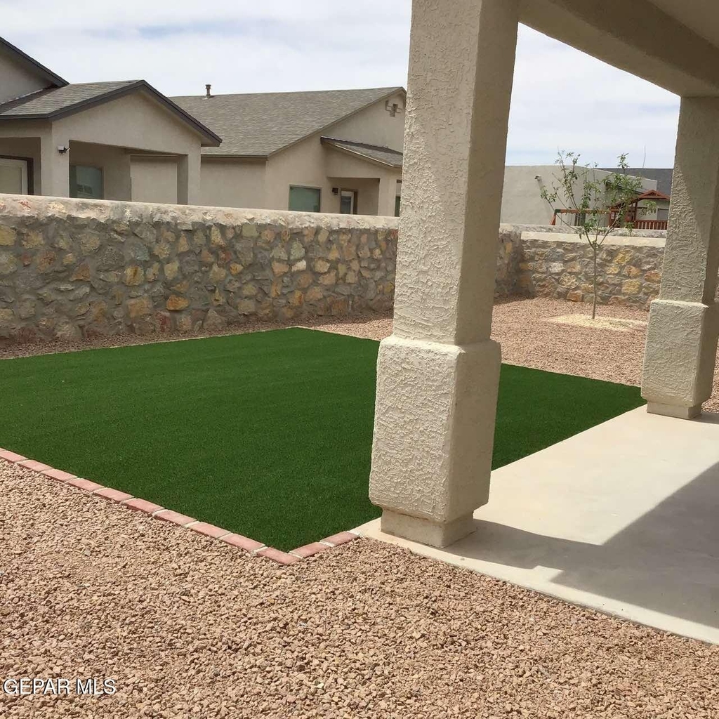 348 San Jose Court - Photo 21