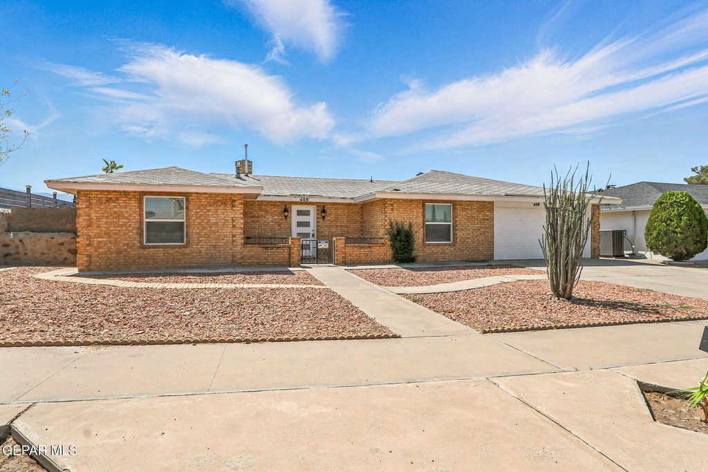 408 San Blas Drive - Photo 1