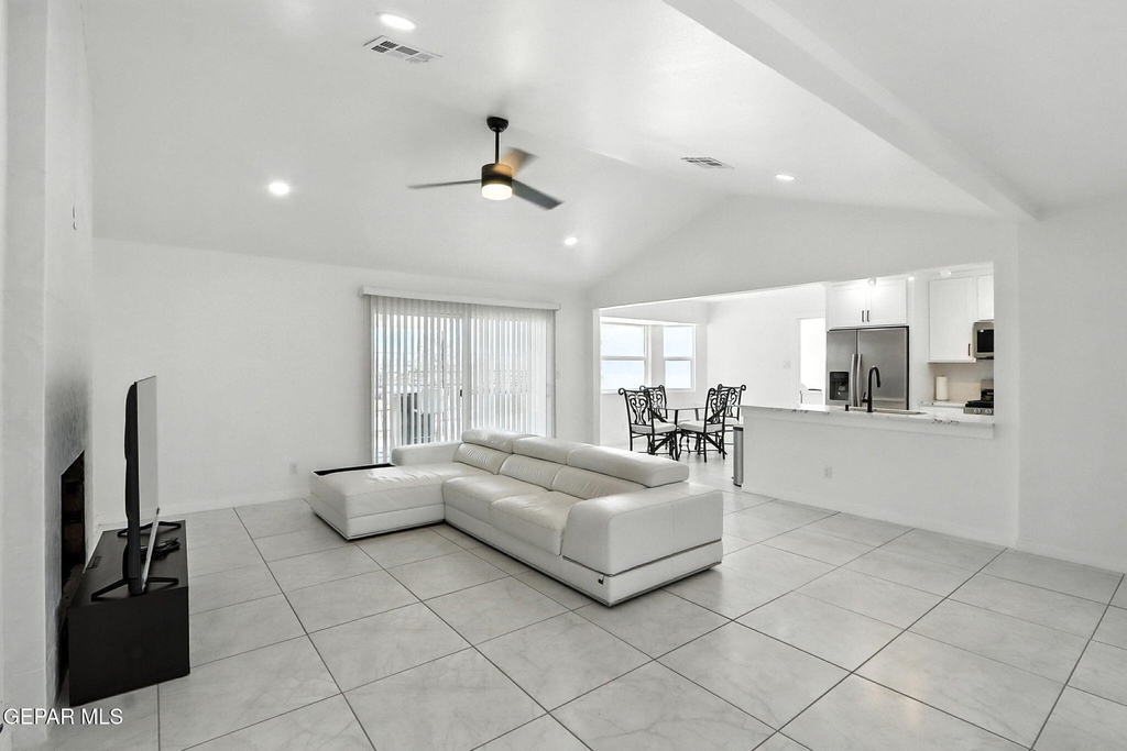 408 San Blas Drive - Photo 5