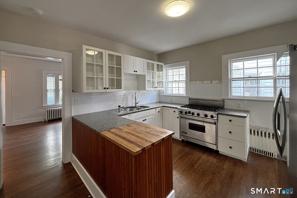 111 Arcadia Avenue - Photo 6