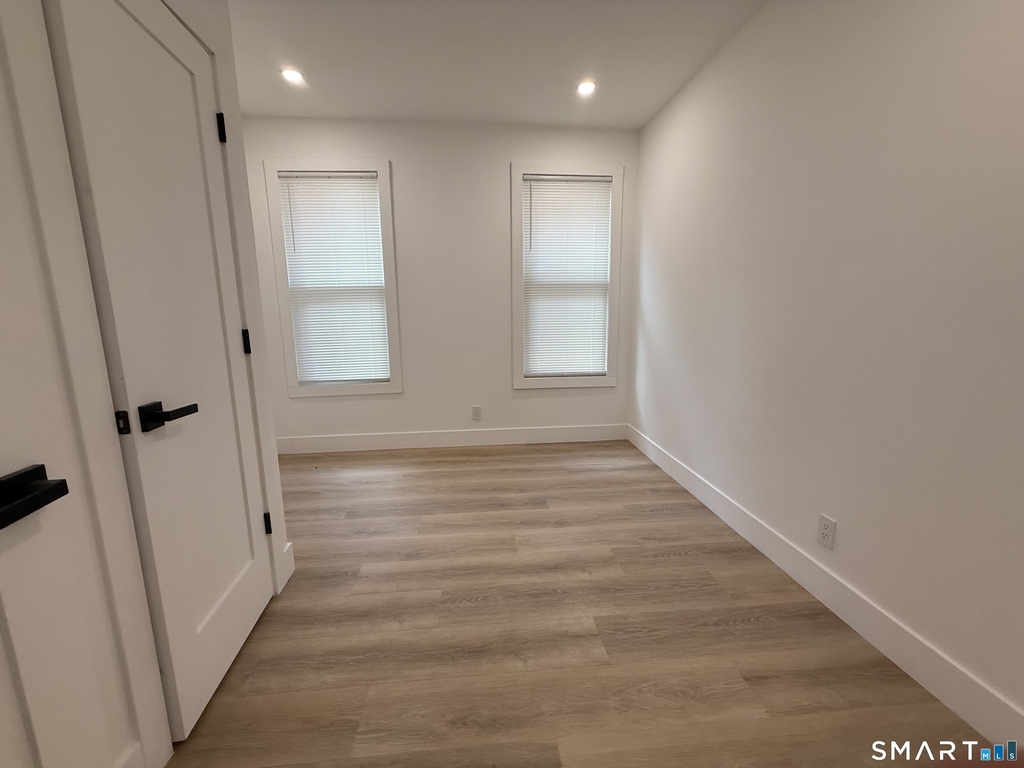 21-23 Elliott Street - Photo 9