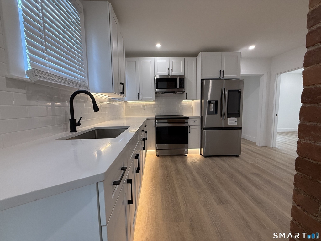 21-23 Elliott Street - Photo 4