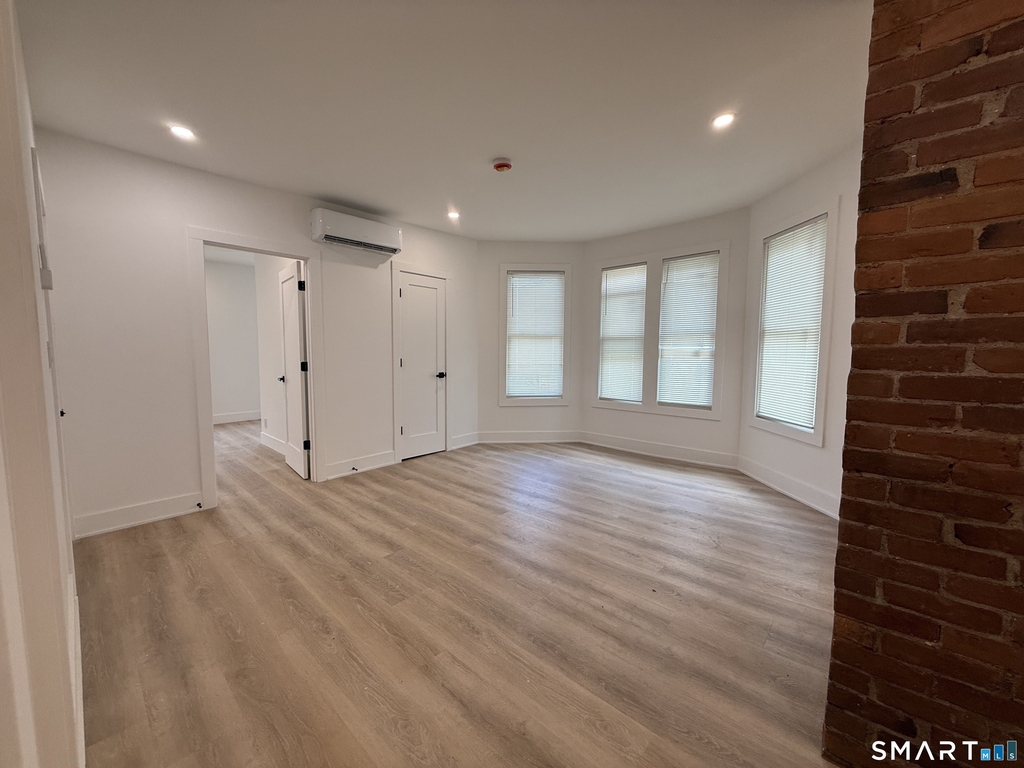 21-23 Elliott Street - Photo 10