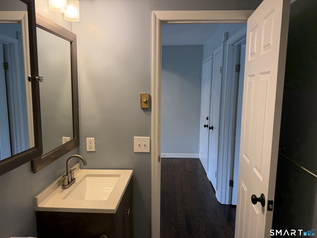 8 Oakwood Avenue - Photo 15