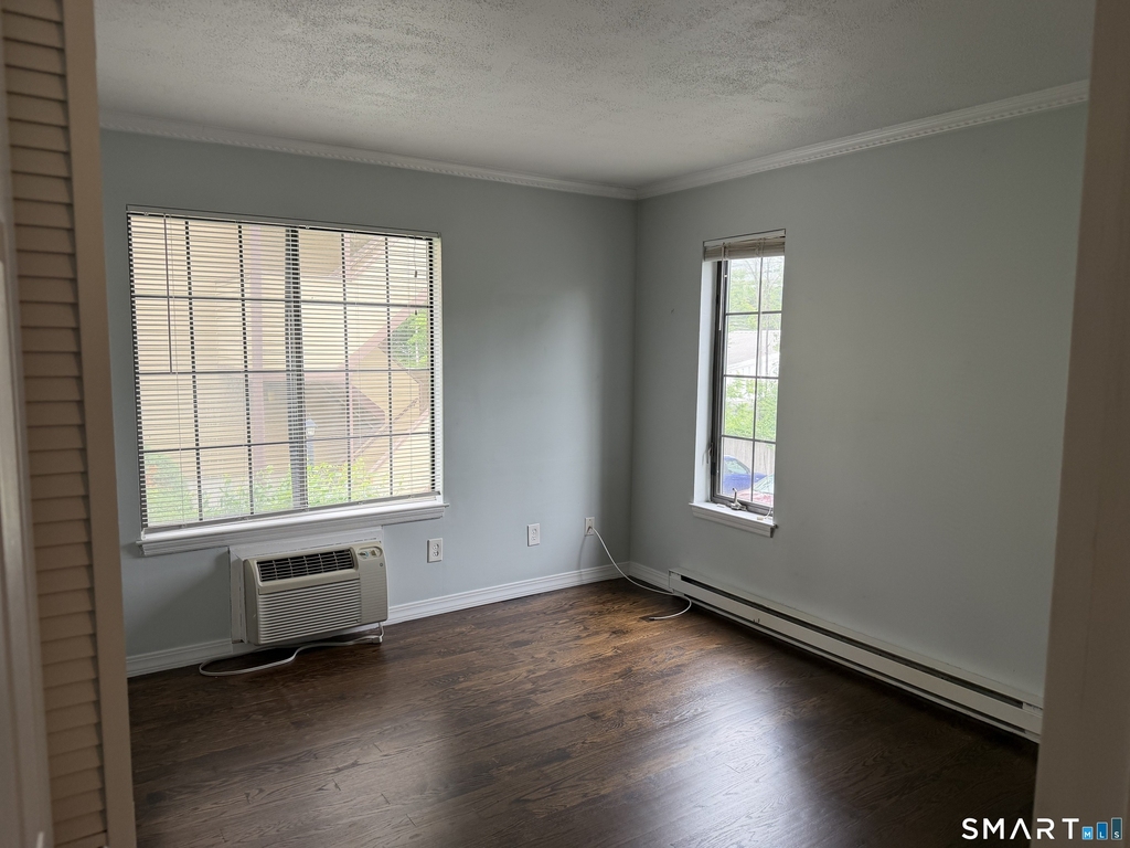 8 Oakwood Avenue - Photo 14
