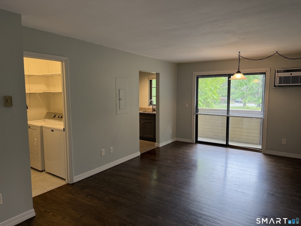 8 Oakwood Avenue - Photo 5