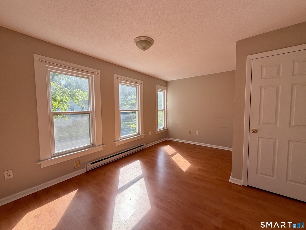 208 Main Street - Photo 15
