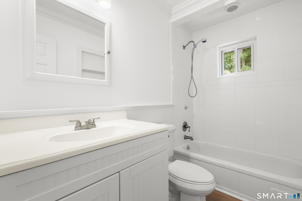14-1/2 Fairview Avenue - Photo 10