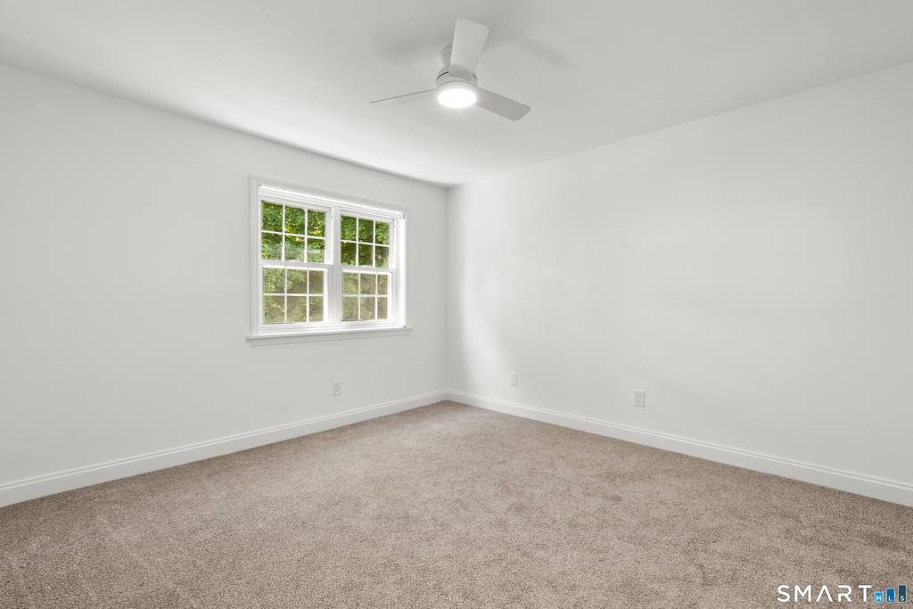 14-1/2 Fairview Avenue - Photo 8