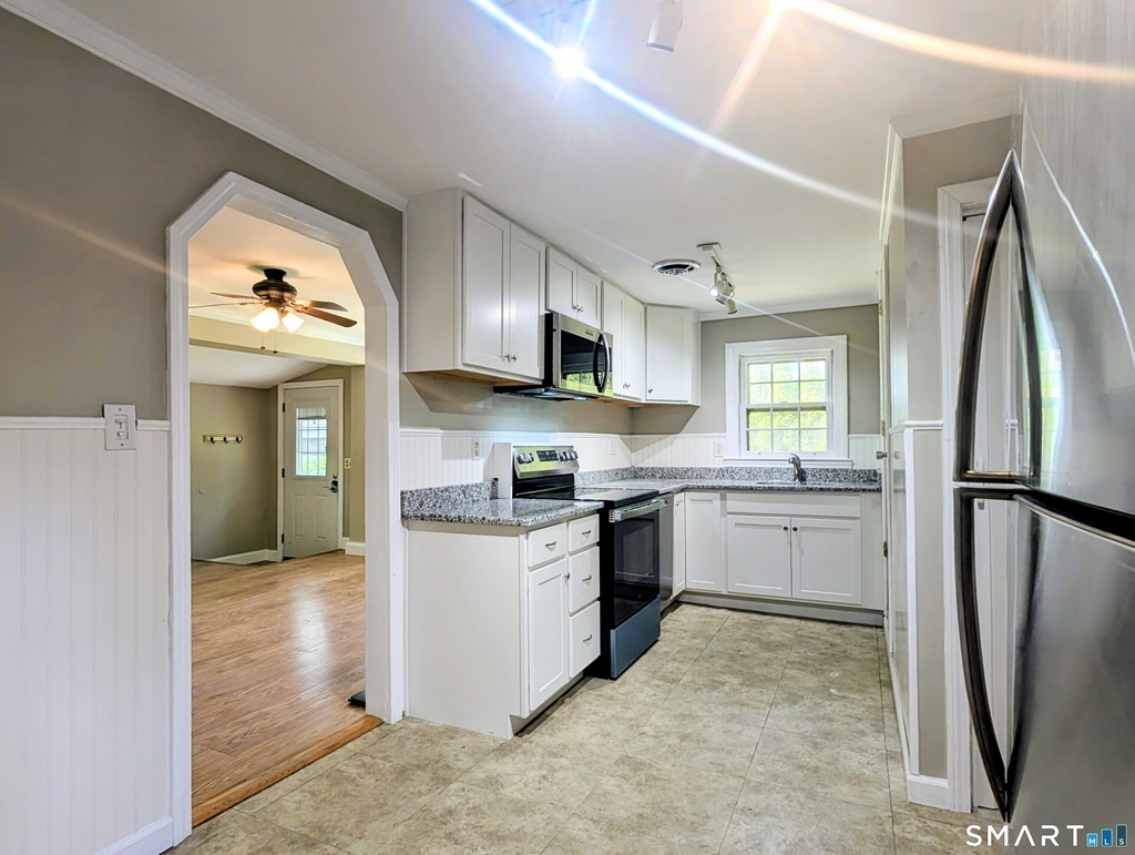 173 Daly Road - Photo 7