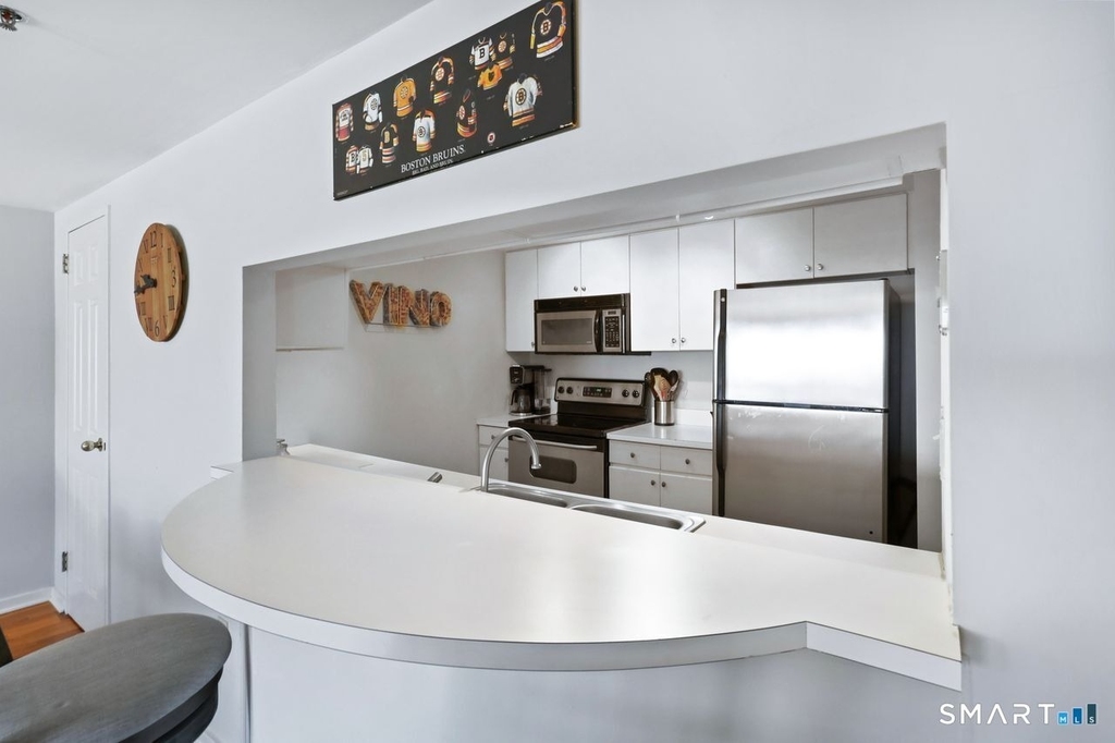 127 Greyrock Place - Photo 7