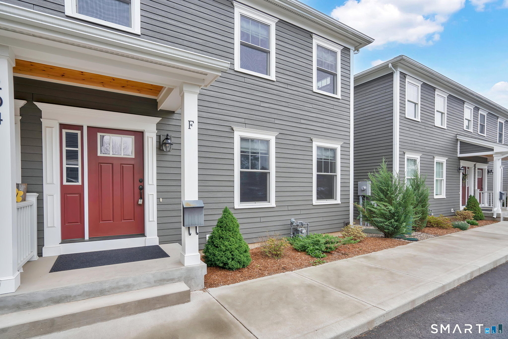 204 Mountain Road - Photo 2