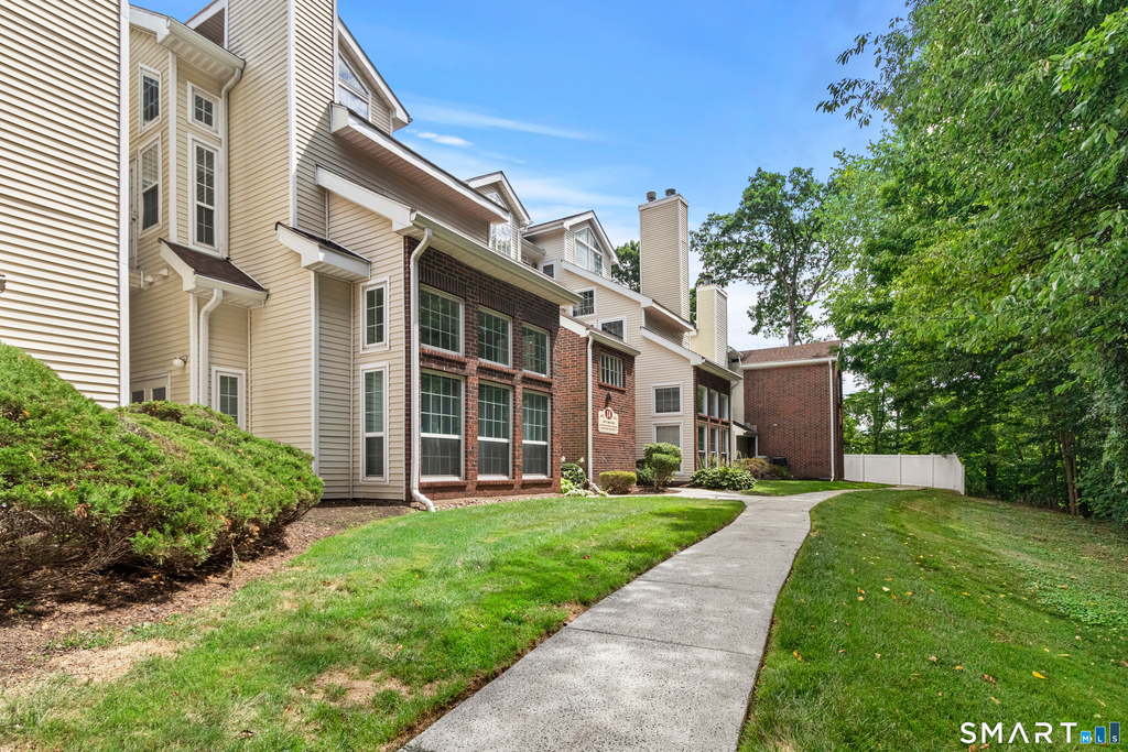 279 Carriage Crossing Lane - Photo 1