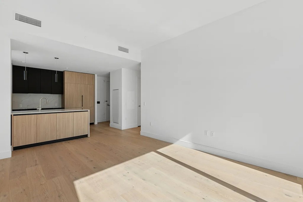 Hell’s Kitchen 43rd Street - Photo 7