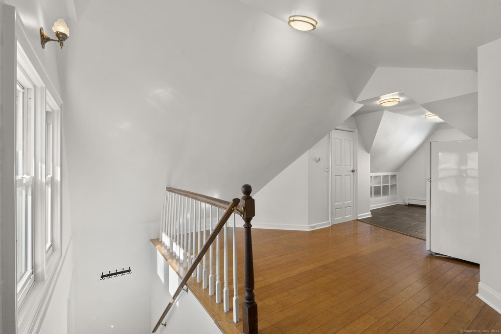 48 Lockwood Avenue - Photo 3