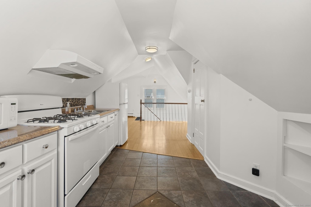 48 Lockwood Avenue - Photo 8
