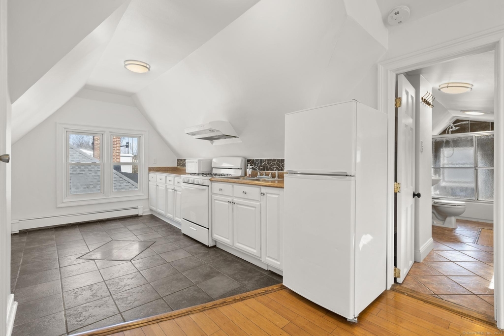 48 Lockwood Avenue - Photo 5