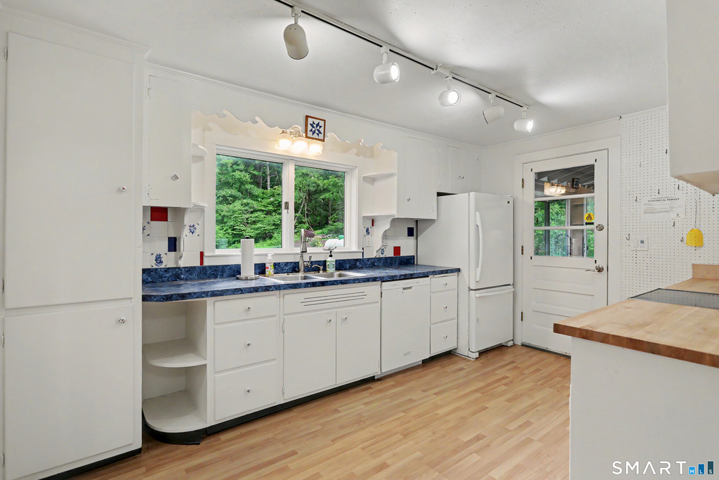26 Spruce Mountain Road - Photo 13