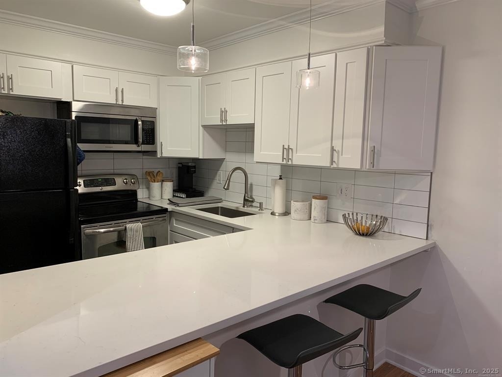 33 Pleasant Street - Photo 1