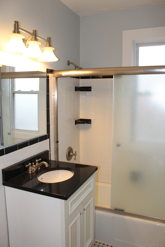 888 Farmington Avenue - Photo 19