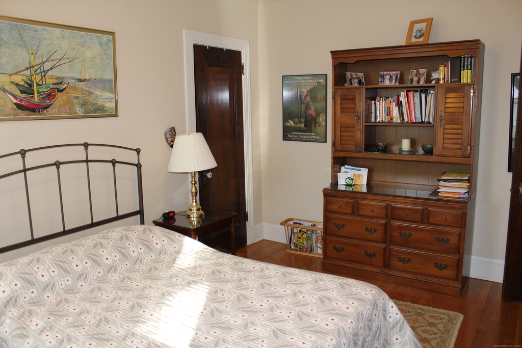 888 Farmington Avenue - Photo 18