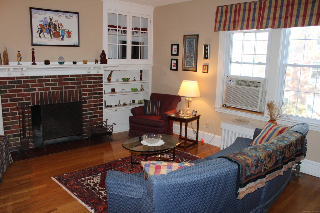 888 Farmington Avenue - Photo 4