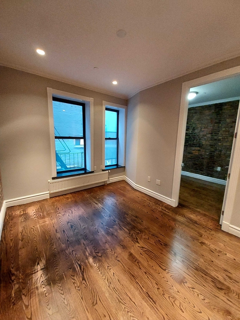 13th Street & 1st Avenue  - Photo 4