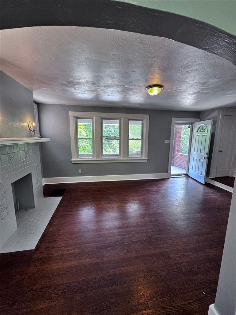 2308 Starkamp St - Photo 2